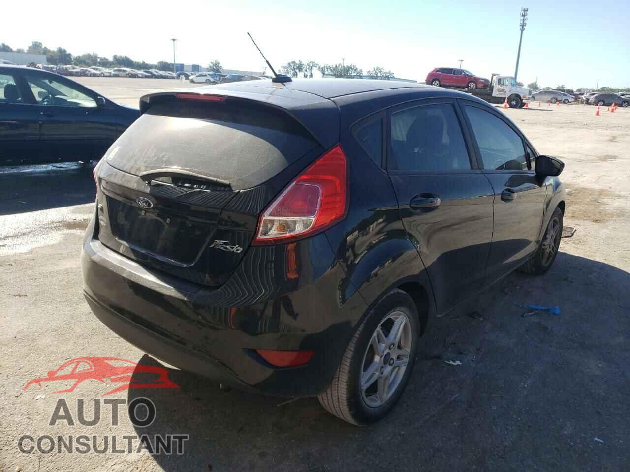 FORD FIESTA 2018 - 3FADP4EJ5JM101156