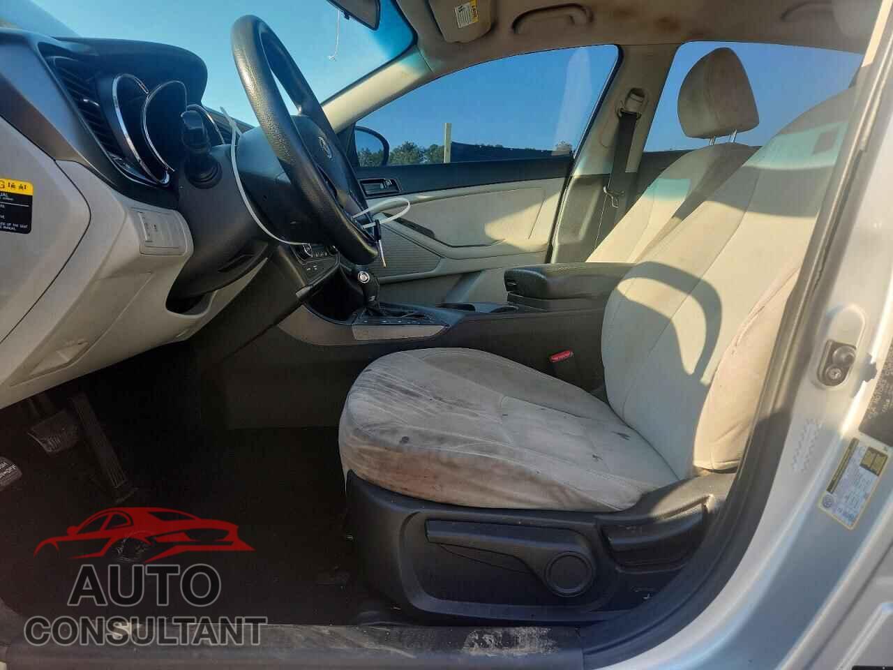 KIA OPTIMA 2012 - KNAGM4A73C5281558