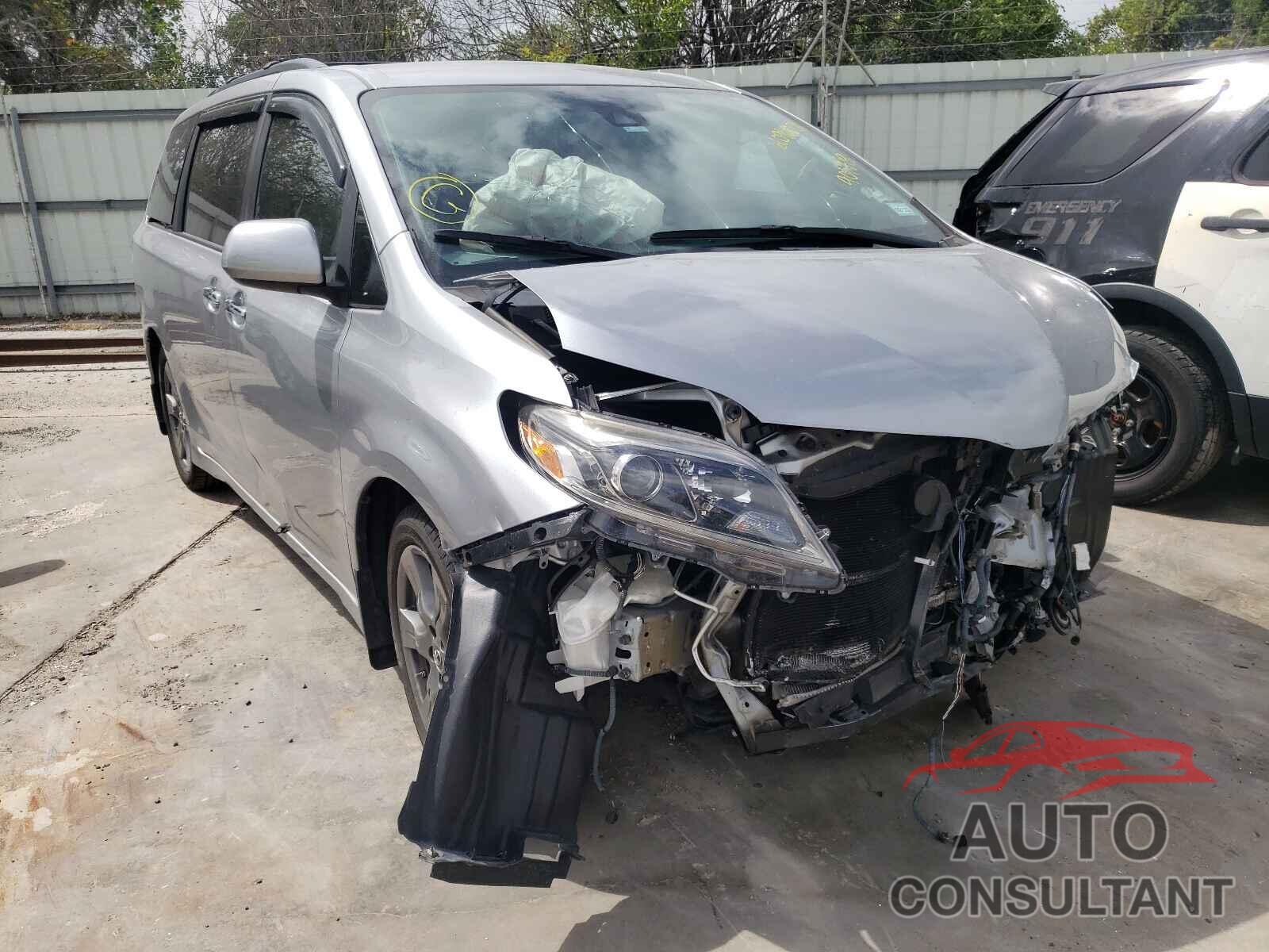 TOYOTA SIENNA 2018 - 5TDXZ3DC4JS901719