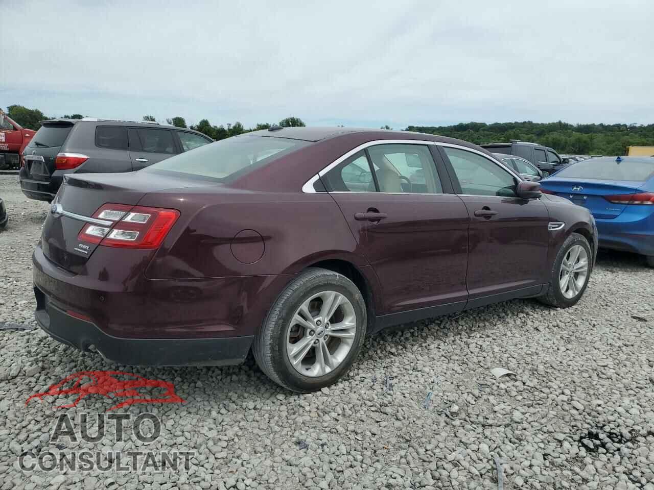 FORD TAURUS 2018 - 1FAHP2E8XJG115051