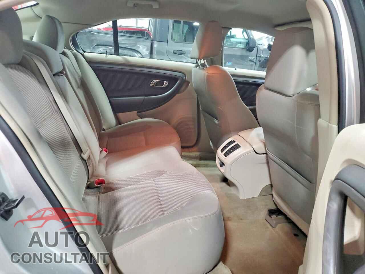 FORD TAURUS 2011 - 1FAHP2EW7BG175143