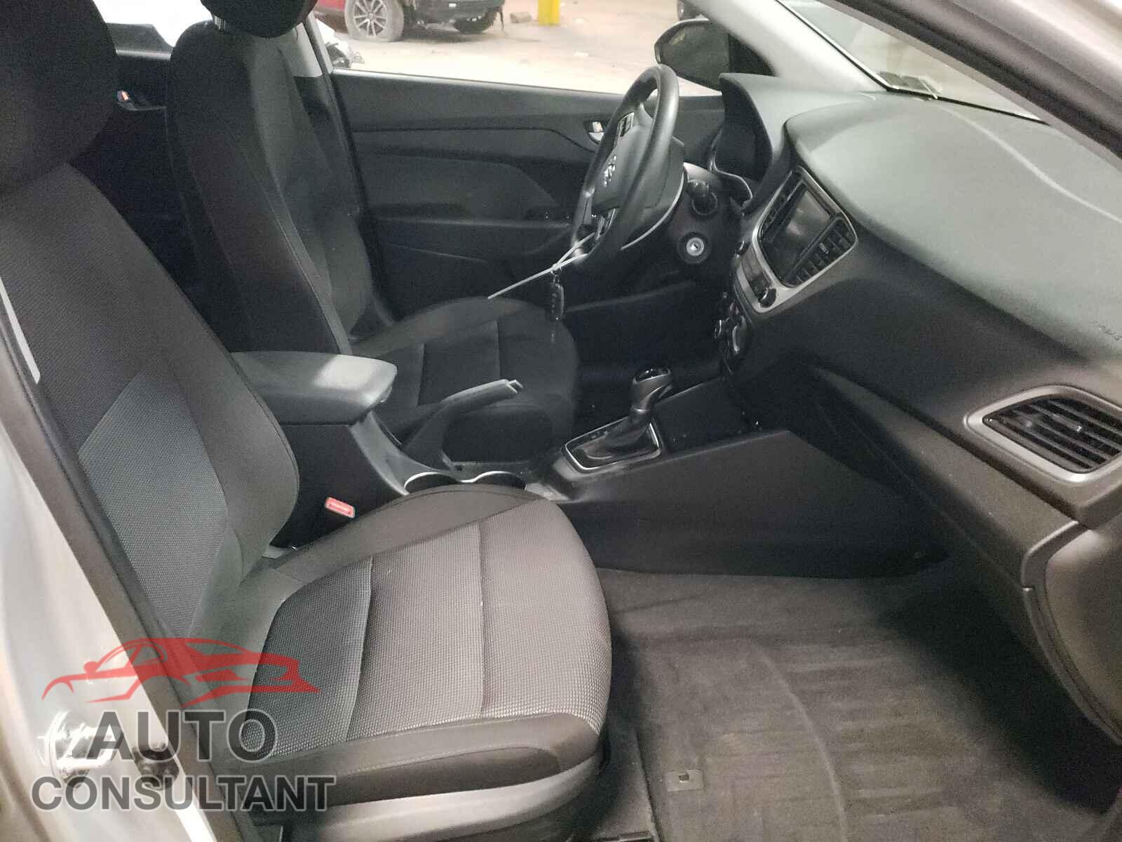 HYUNDAI ACCENT 2018 - 3KPC24A39JE021624
