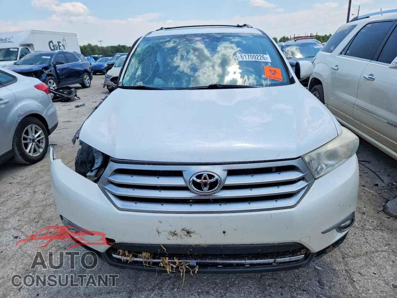 TOYOTA HIGHLANDER 2013 - 5TDYK3EH3DS112033