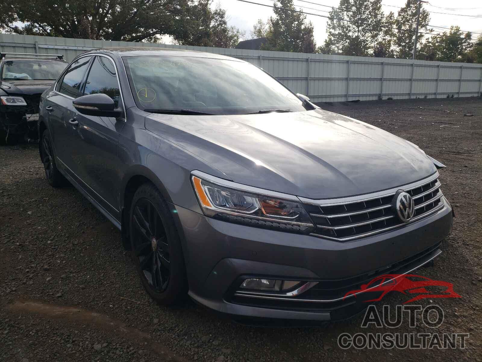 VOLKSWAGEN PASSAT 2017 - 1VWGT7A32HC046900