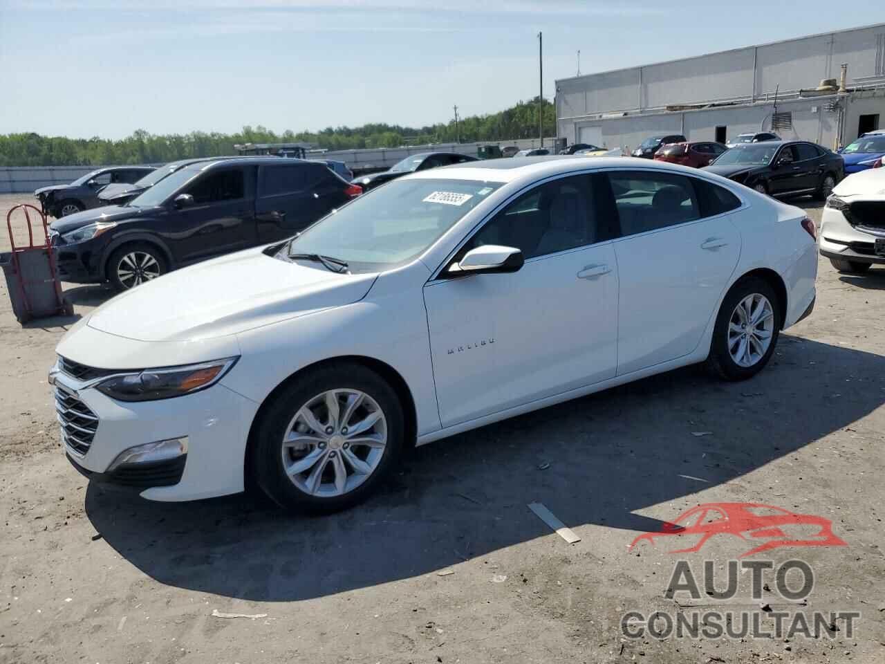 CHEVROLET MALIBU 2022 - 1G1ZD5ST8NF125809
