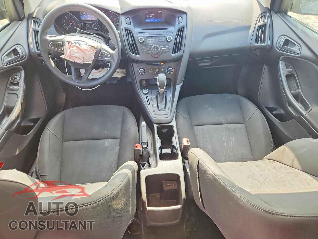 FORD FOCUS 2016 - 1FADP3E20GL229978