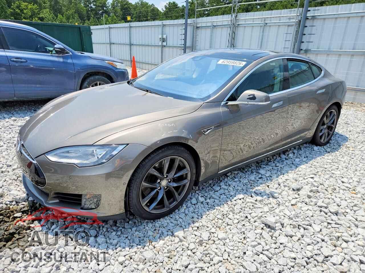 TESLA MODEL S 2015 - 5YJSA1S27FF091854