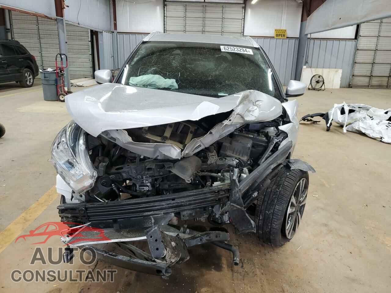 NISSAN KICKS 2019 - 3N1CP5CU3KL506130