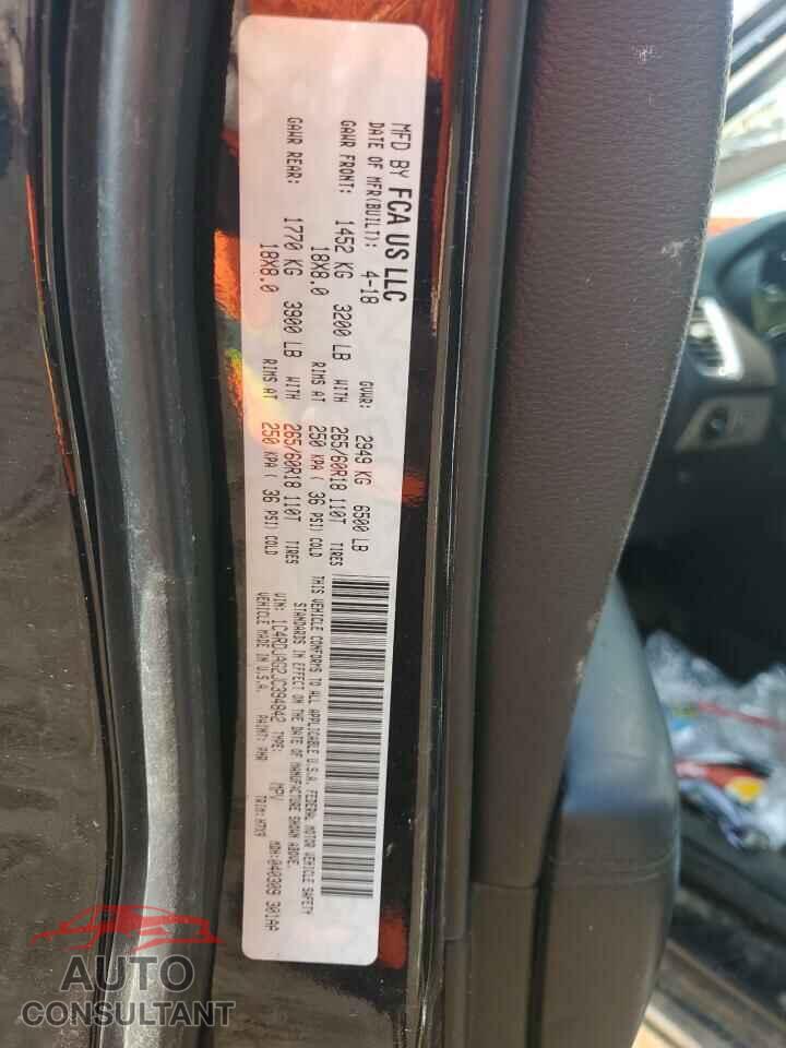 DODGE DURANGO 2018 - 1C4RDJAG2JC394842