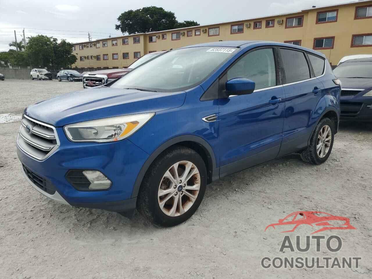 FORD ESCAPE 2017 - 1FMCU0G91HUB91823