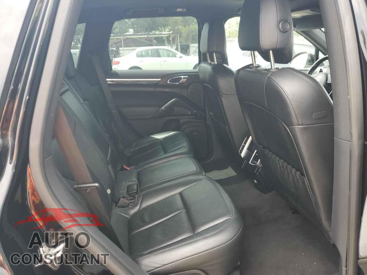 PORSCHE CAYENNE 2013 - WP1AB2A21DLA83239