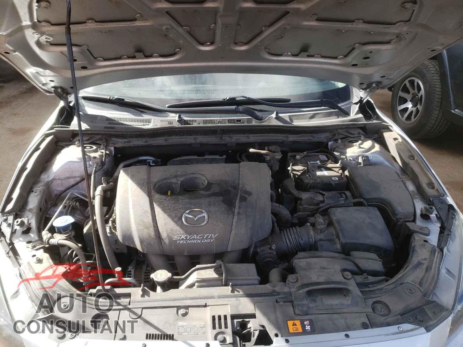 MAZDA 3 2017 - 3MZBN1V77HM109132