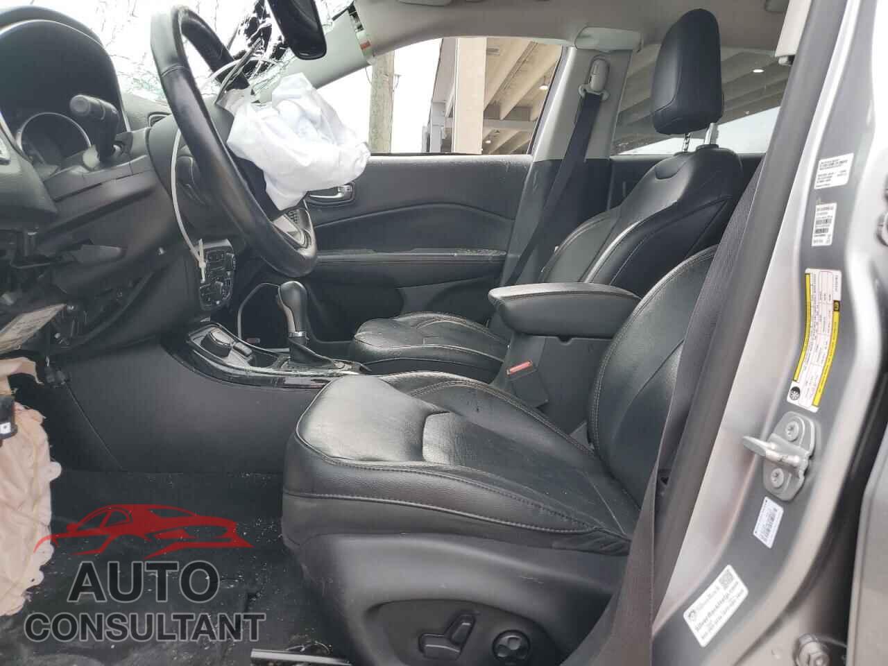 JEEP COMPASS 2018 - 3C4NJDCB4JT423787