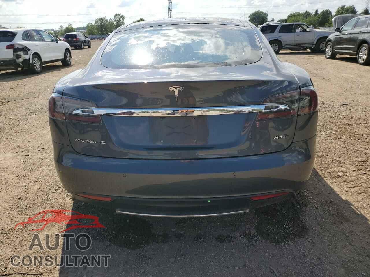 TESLA MODEL S 2015 - 5YJSA1E23FF118933