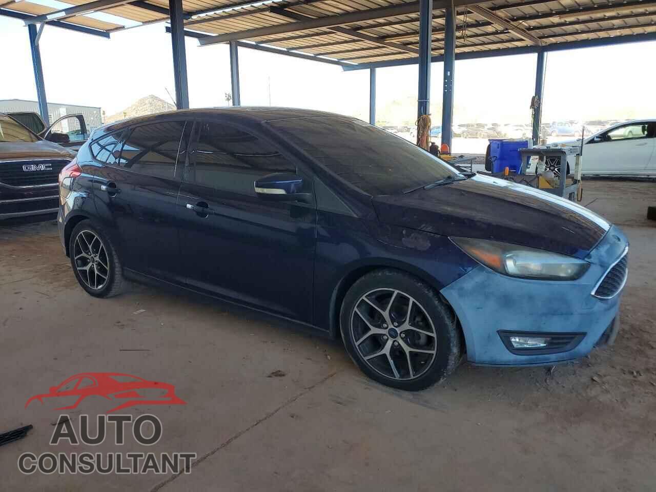 FORD FOCUS 2017 - 1FADP3M26HL245640