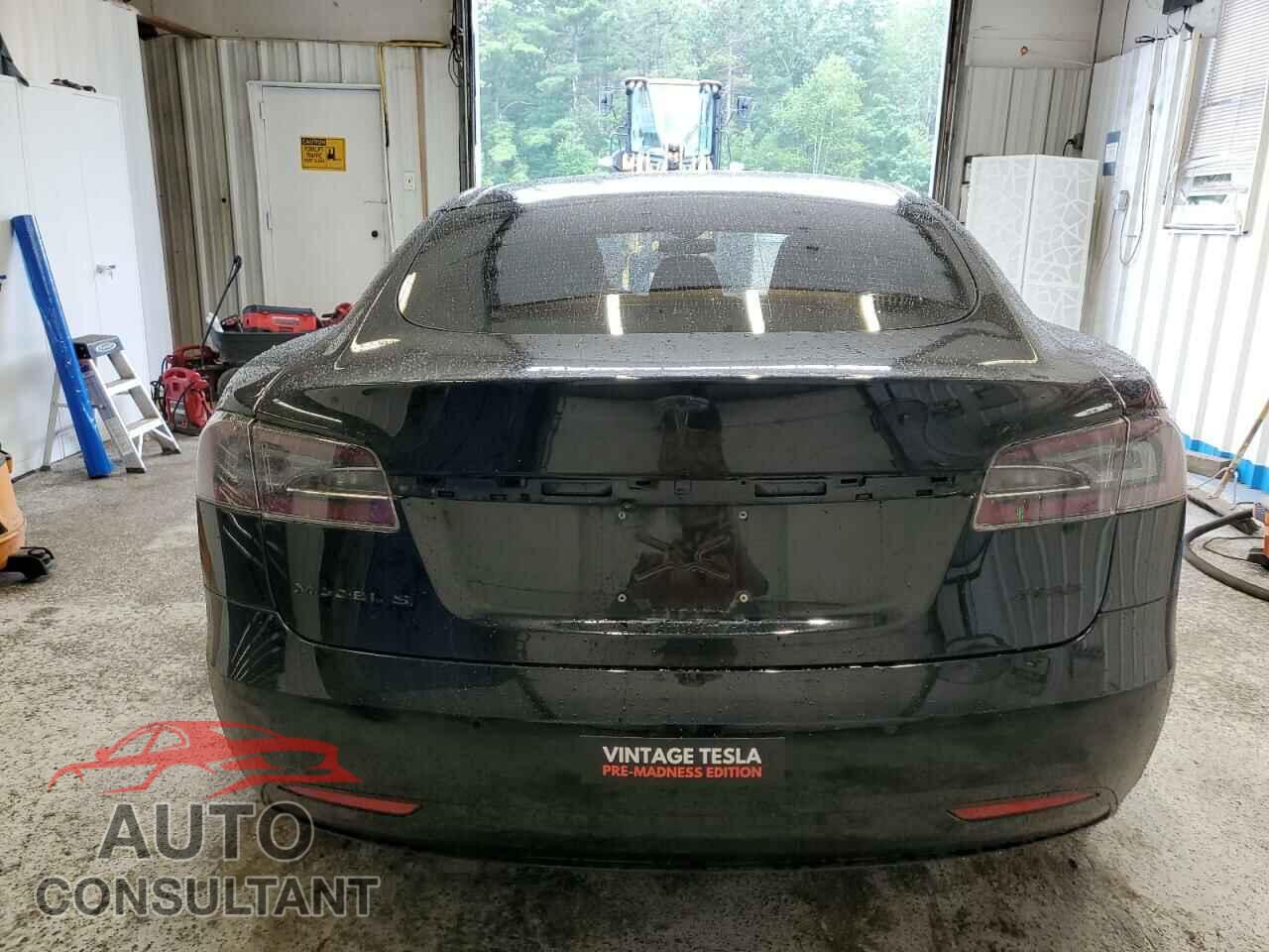 TESLA MODEL S 2016 - 5YJSA1E49GF152930