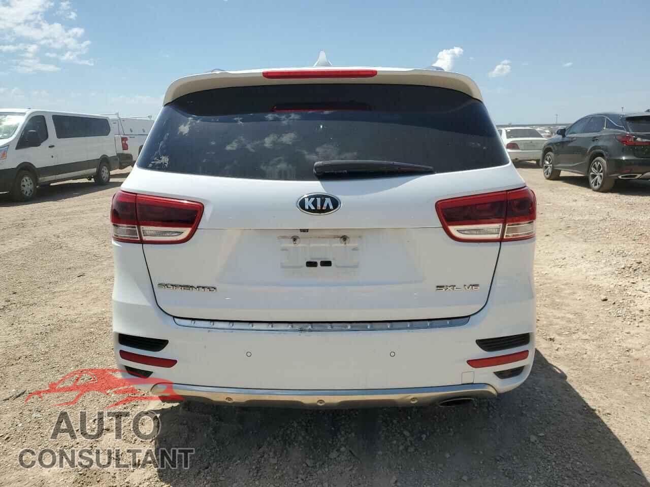 KIA SORENTO 2017 - 5XYPK4A58HG200575