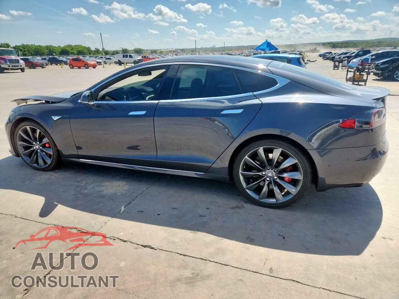 TESLA MODEL S 2016 - 5YJSA1E40GF145137