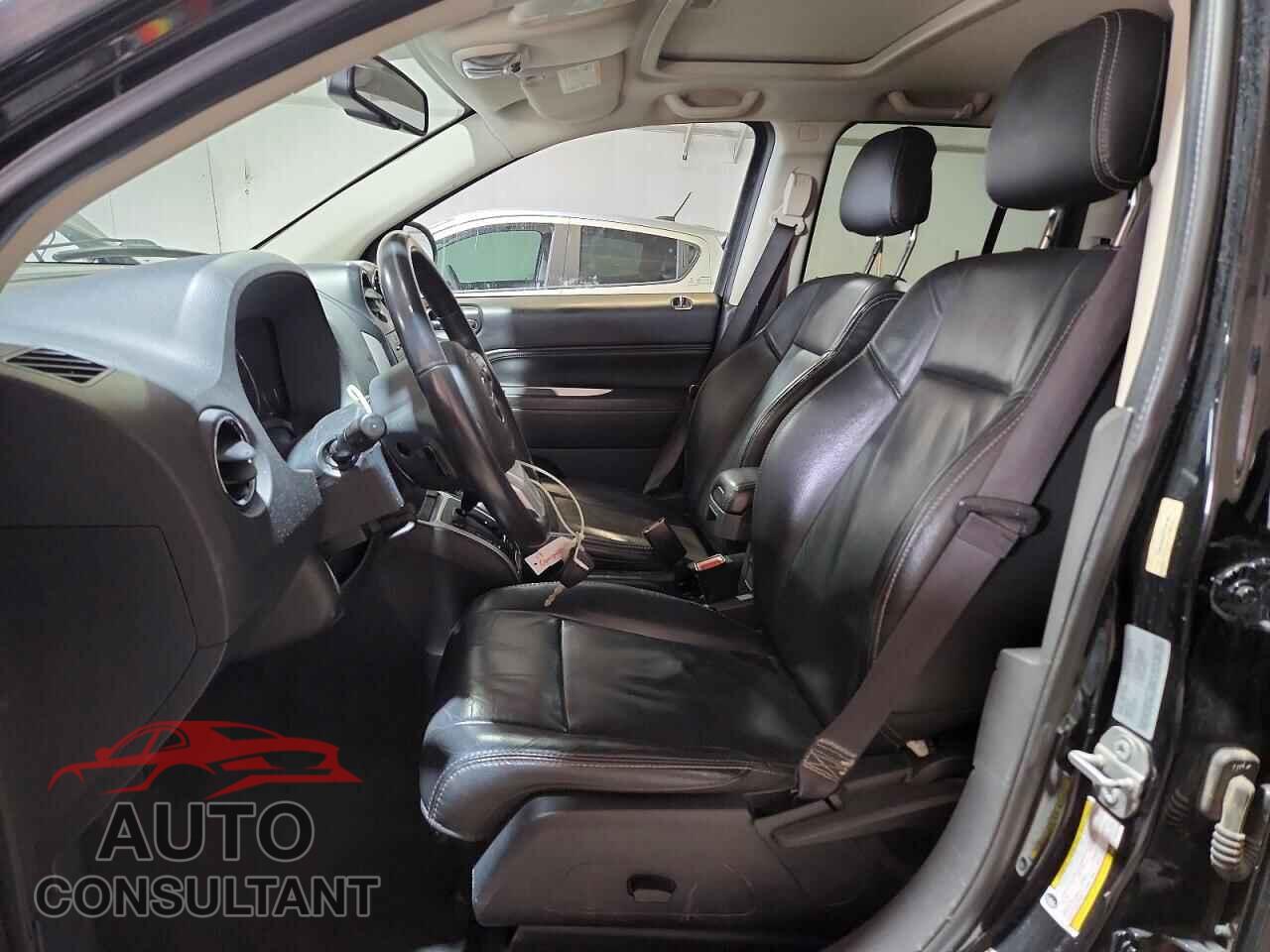 JEEP COMPASS 2017 - 1C4NJDAB8HD164160