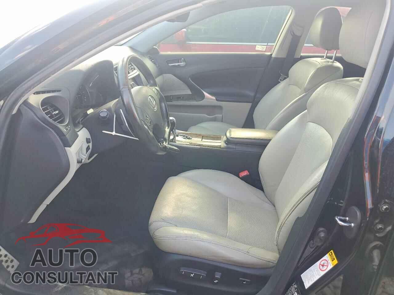 LEXUS IS 2009 - JTHBK262392093068