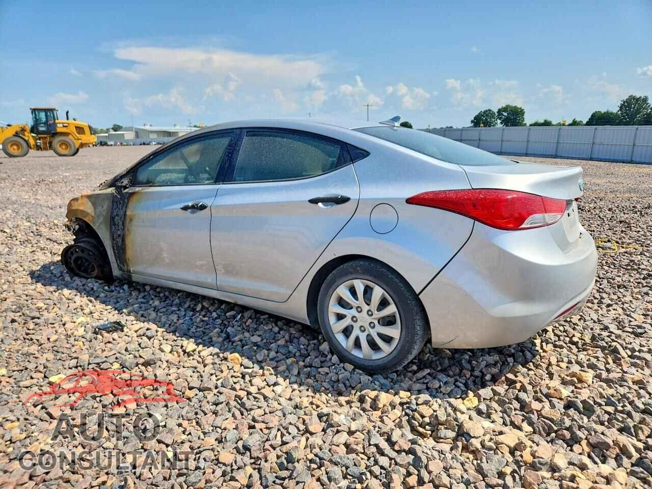 HYUNDAI ELANTRA 2012 - 5NPDH4AE5CH062769