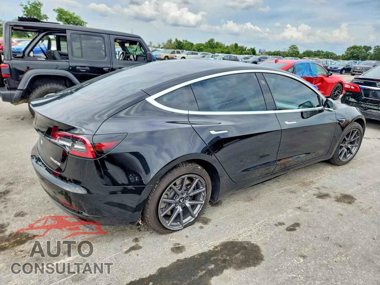 TESLA MODEL 3 2018 - 5YJ3E1EB0JF110676