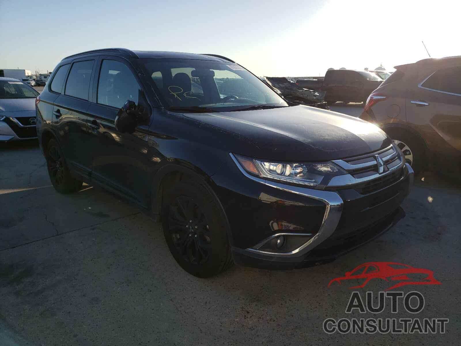 MITSUBISHI OUTLANDER 2018 - JA4AD3A39JZ027692