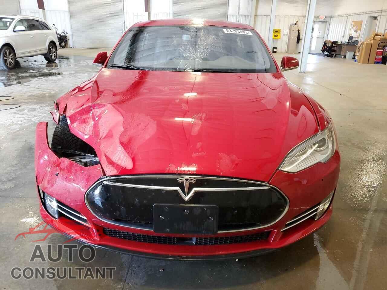 TESLA MODEL S 2015 - 5YJSA1E42FF101963