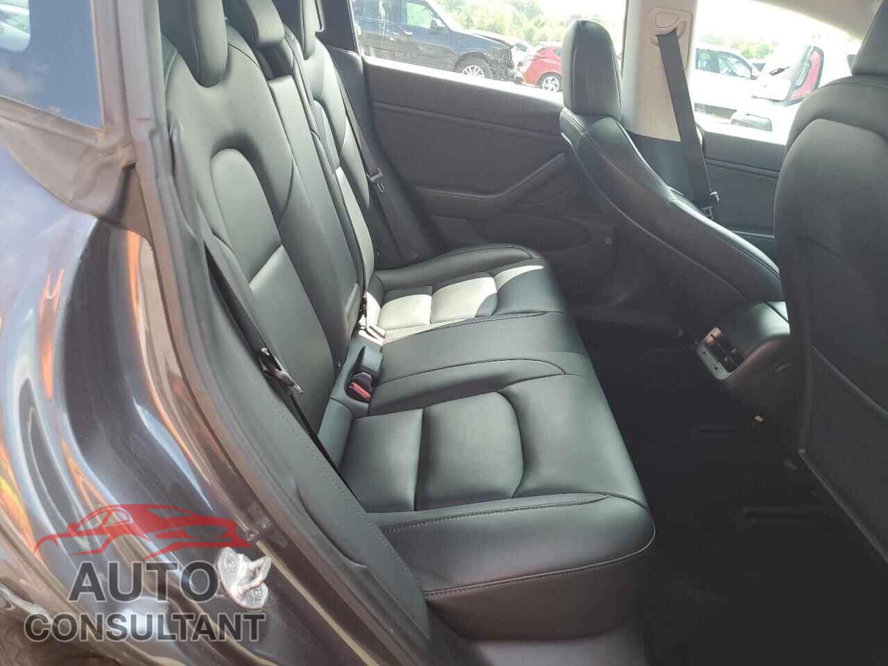 TESLA MODEL 3 2018 - 5YJ3E1EA3JF163041