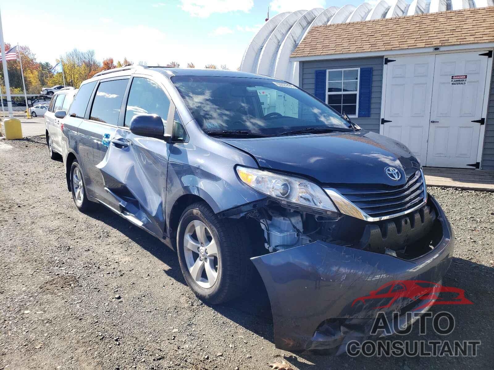 TOYOTA SIENNA 2017 - 5TDKZ3DC6HS861681