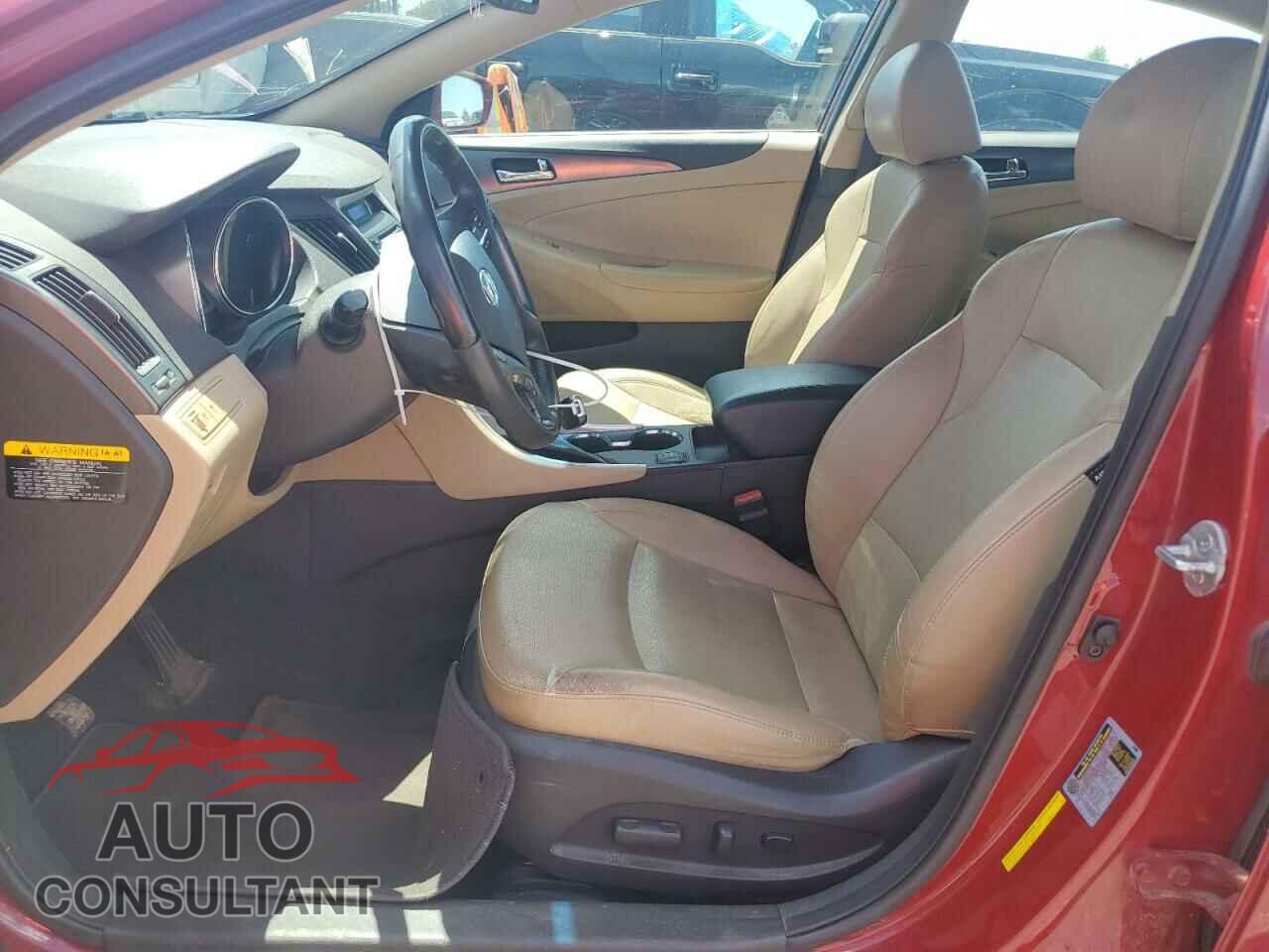 HYUNDAI SONATA 2012 - KMHEC4A45CA046682