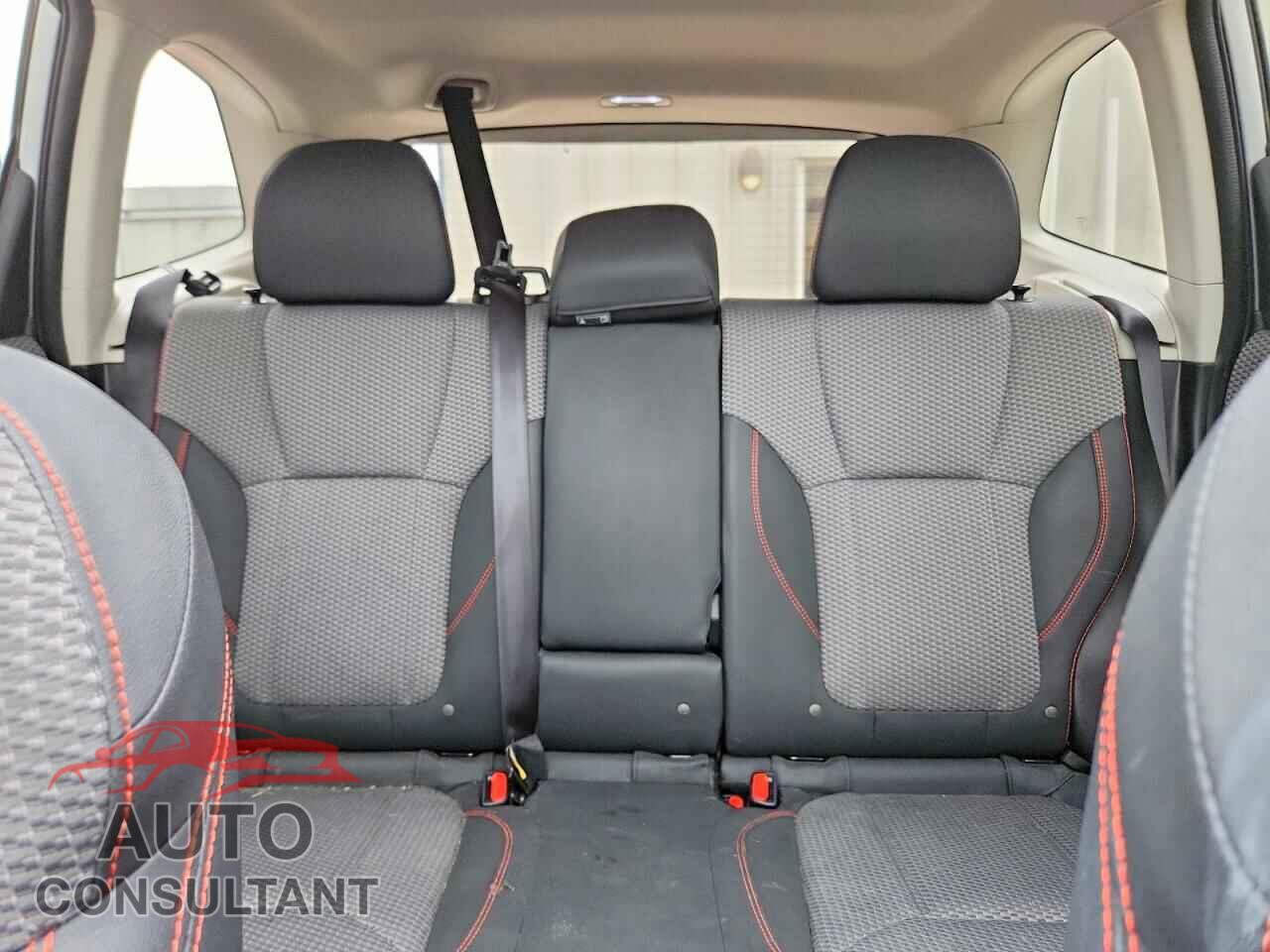SUBARU FORESTER 2019 - JF2SKAPC0KH416791