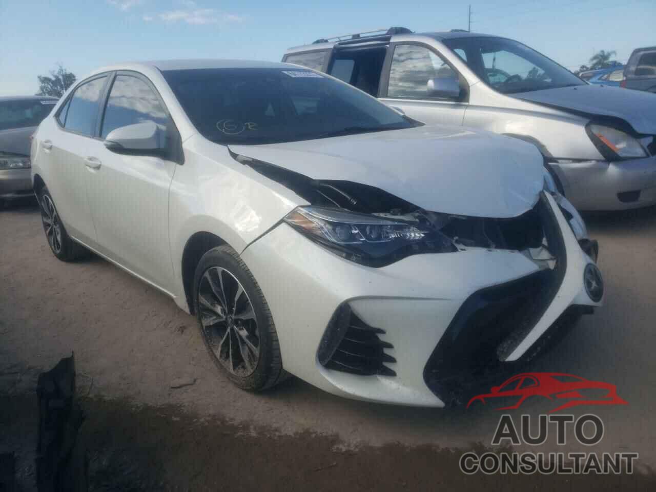 TOYOTA COROLLA 2018 - 5YFBURHE5JP827145