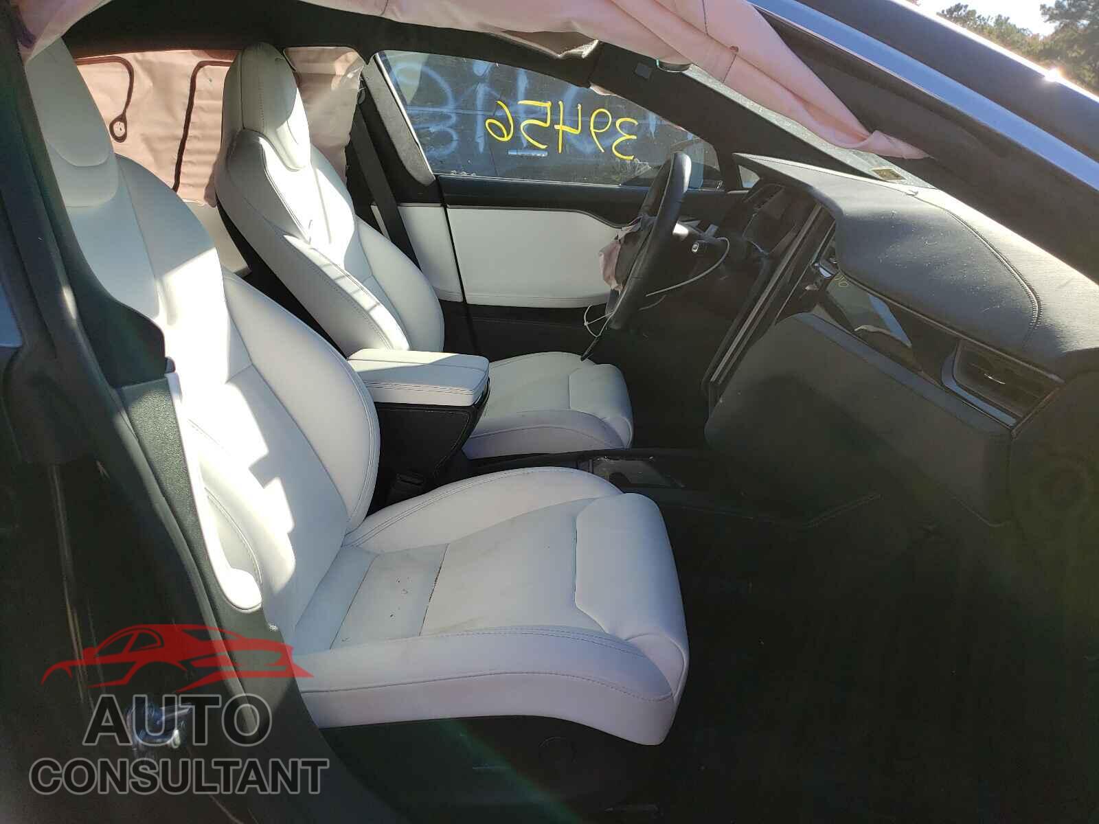 TESLA MODEL S 2020 - 5YJSA1E24LF355572