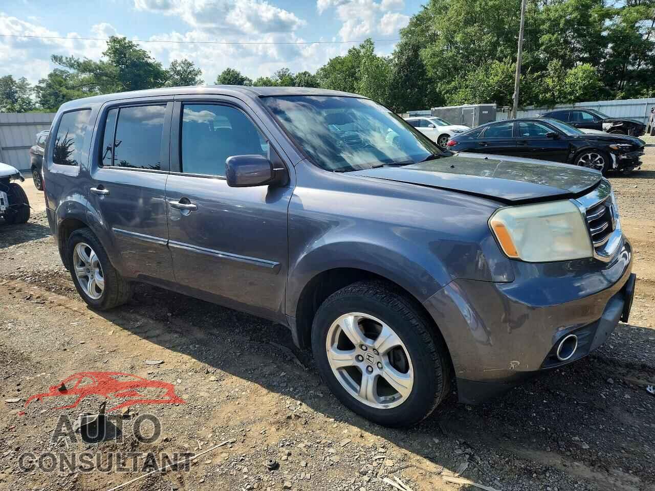 HONDA PILOT 2014 - 5FNYF3H55EB011555