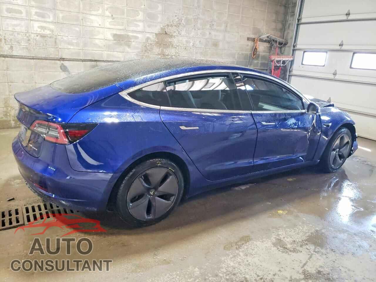 TESLA MODEL 3 2018 - 5YJ3E1EB0JF096522
