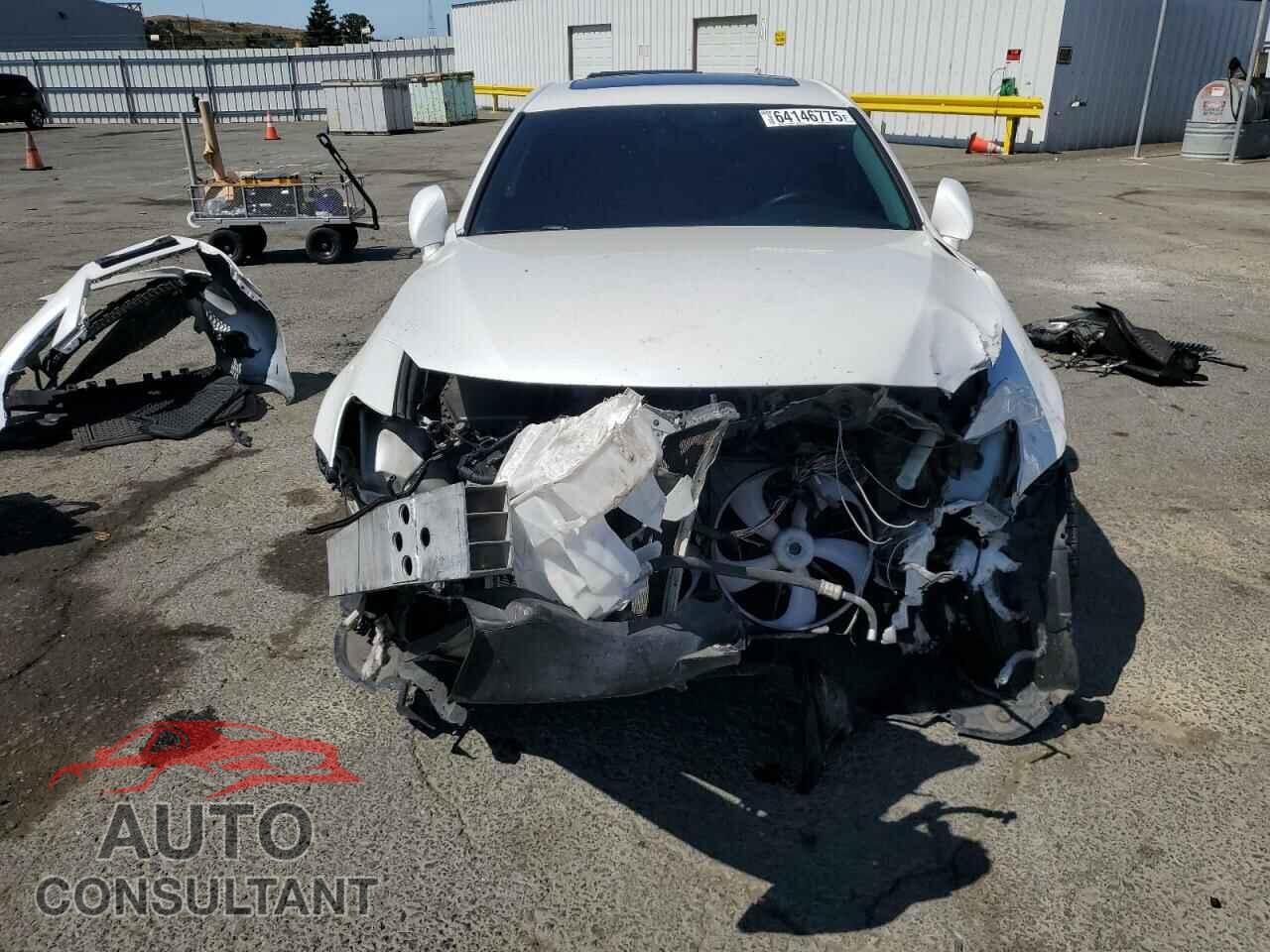 LEXUS IS 2011 - JTHCF5C20B5048799