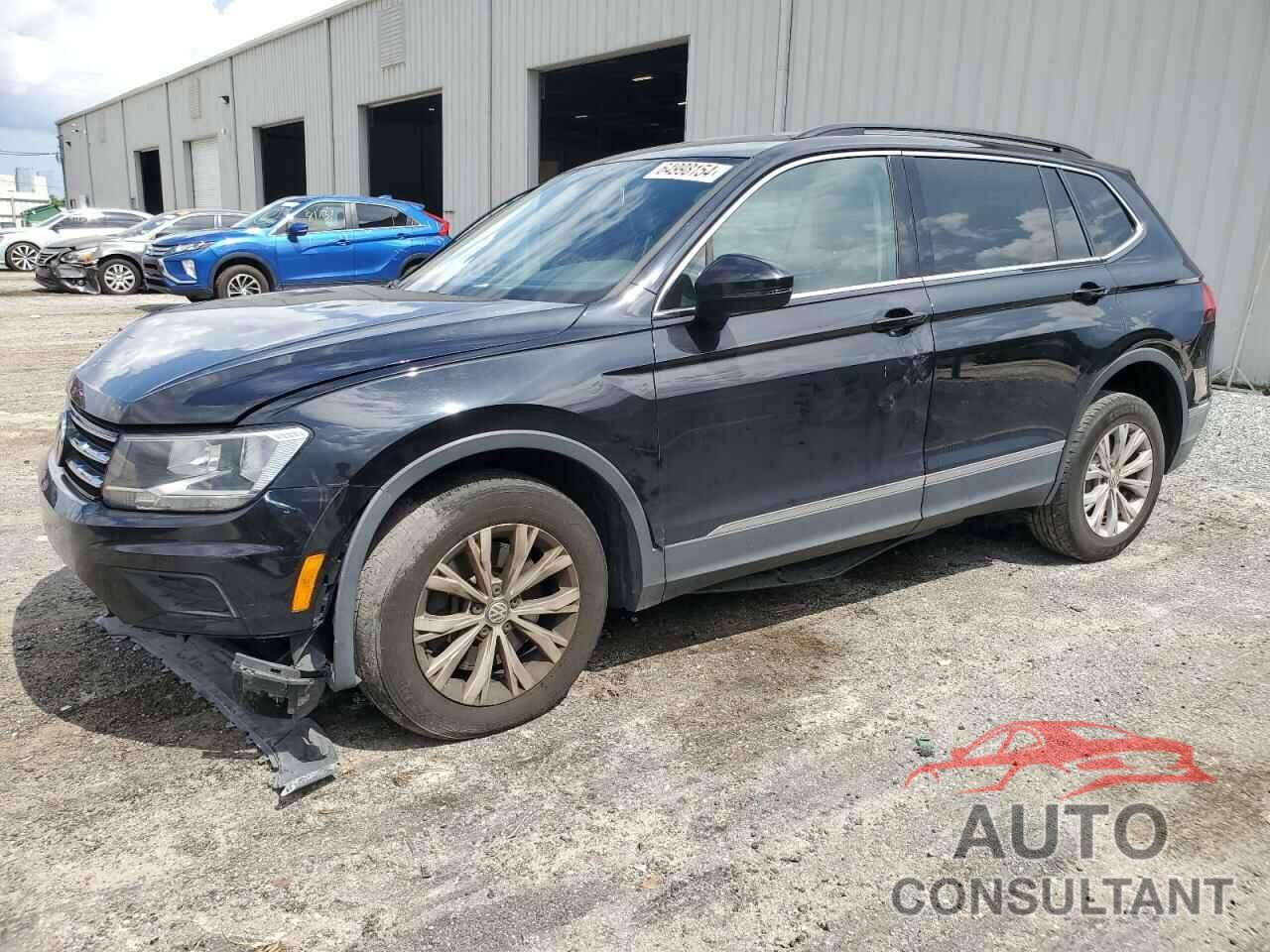 VOLKSWAGEN TIGUAN 2018 - 3VV3B7AX1JM075558