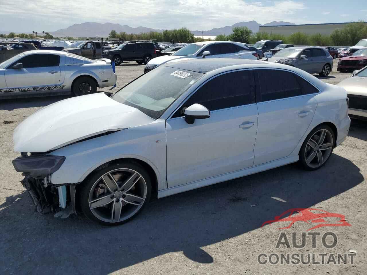 AUDI A3 2019 - WAUJEGFF5KA092677