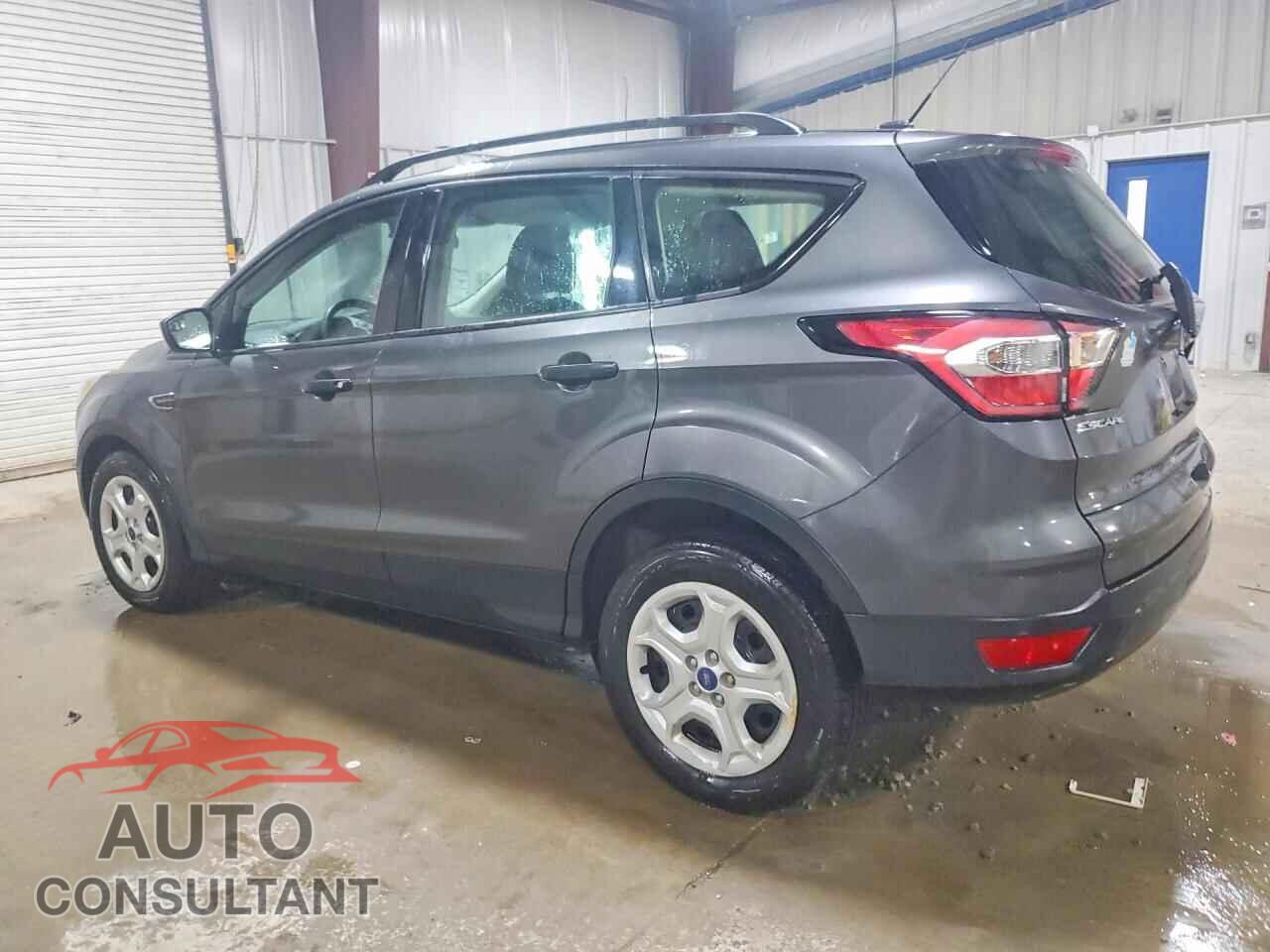 FORD ESCAPE 2017 - 1FMCU0F70HUC14122