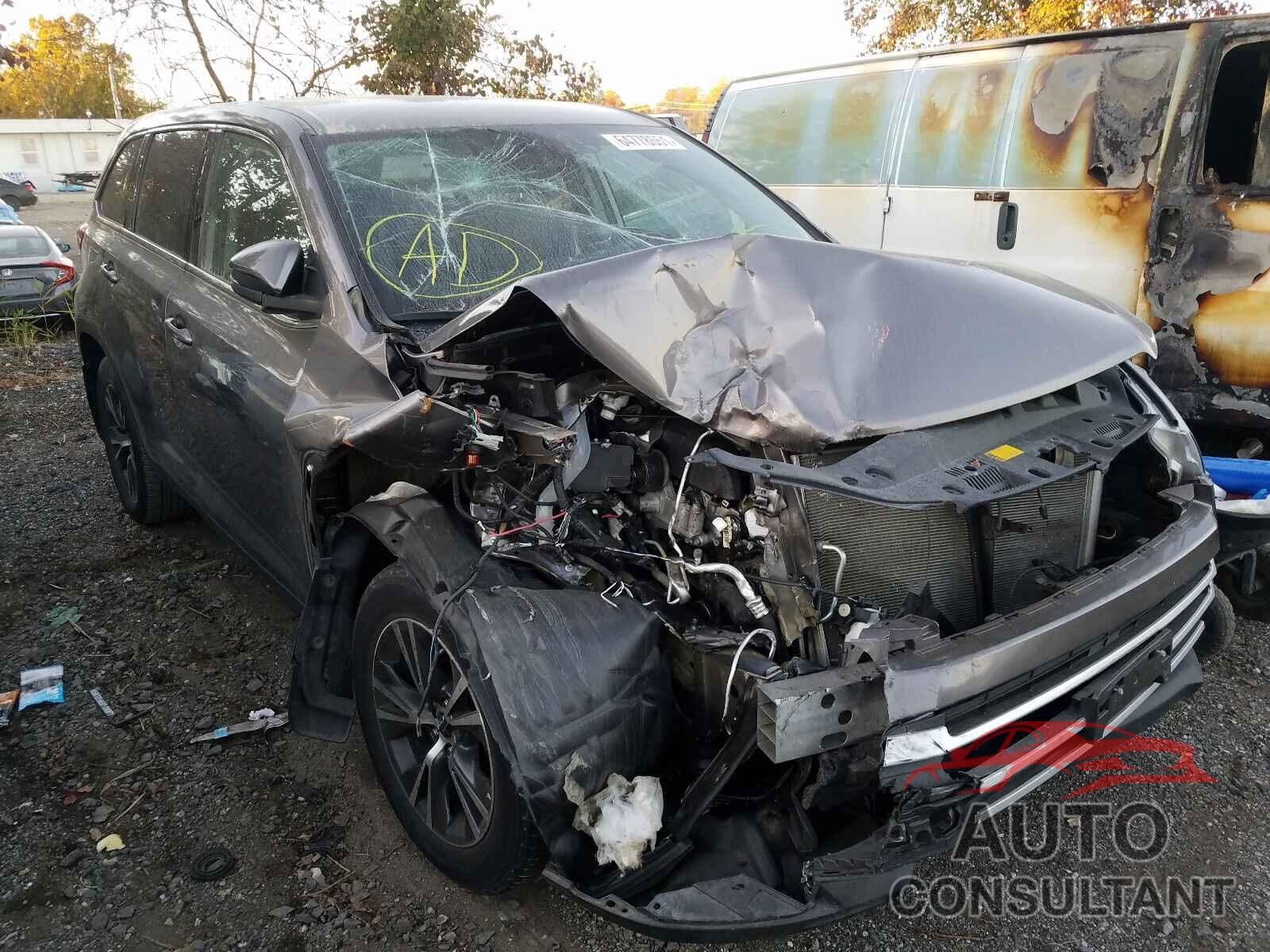 TOYOTA HIGHLANDER 2019 - 5TDBZRFH6KS970287