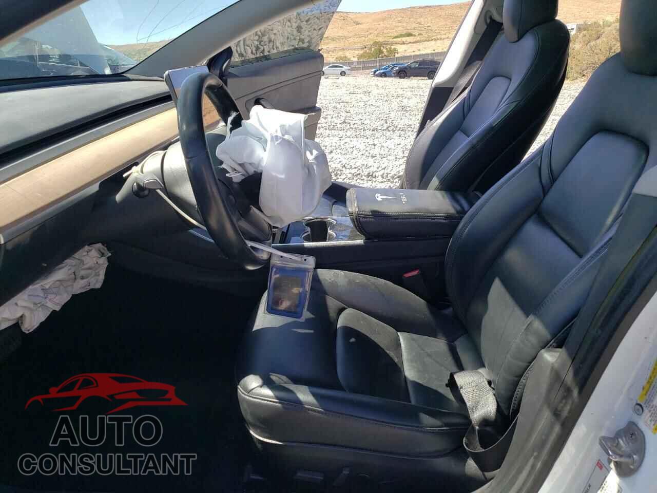 TESLA MODEL 3 2018 - 5YJ3E1EB0JF185796