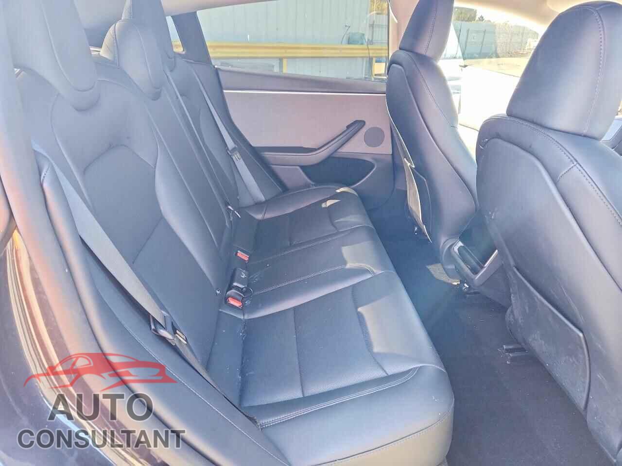 TESLA MODEL 3 2026 - 5YJ3E1EA7TF122561