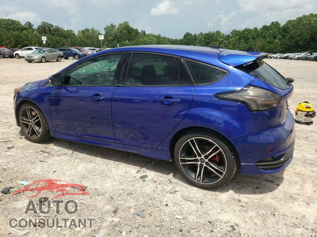 FORD FOCUS 2015 - 1FADP3L90FL366305