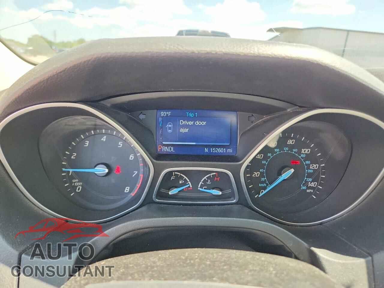FORD FOCUS 2014 - 1FADP3F2XEL155111