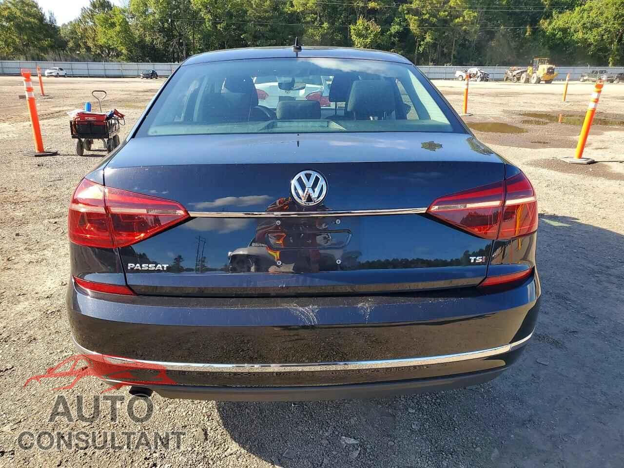 VOLKSWAGEN PASSAT 2017 - 1VWAT7A31HC048885