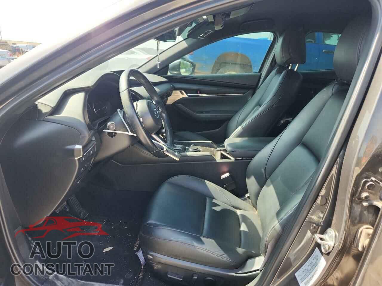 MAZDA 3 2019 - JM1BPAMM9K1132081