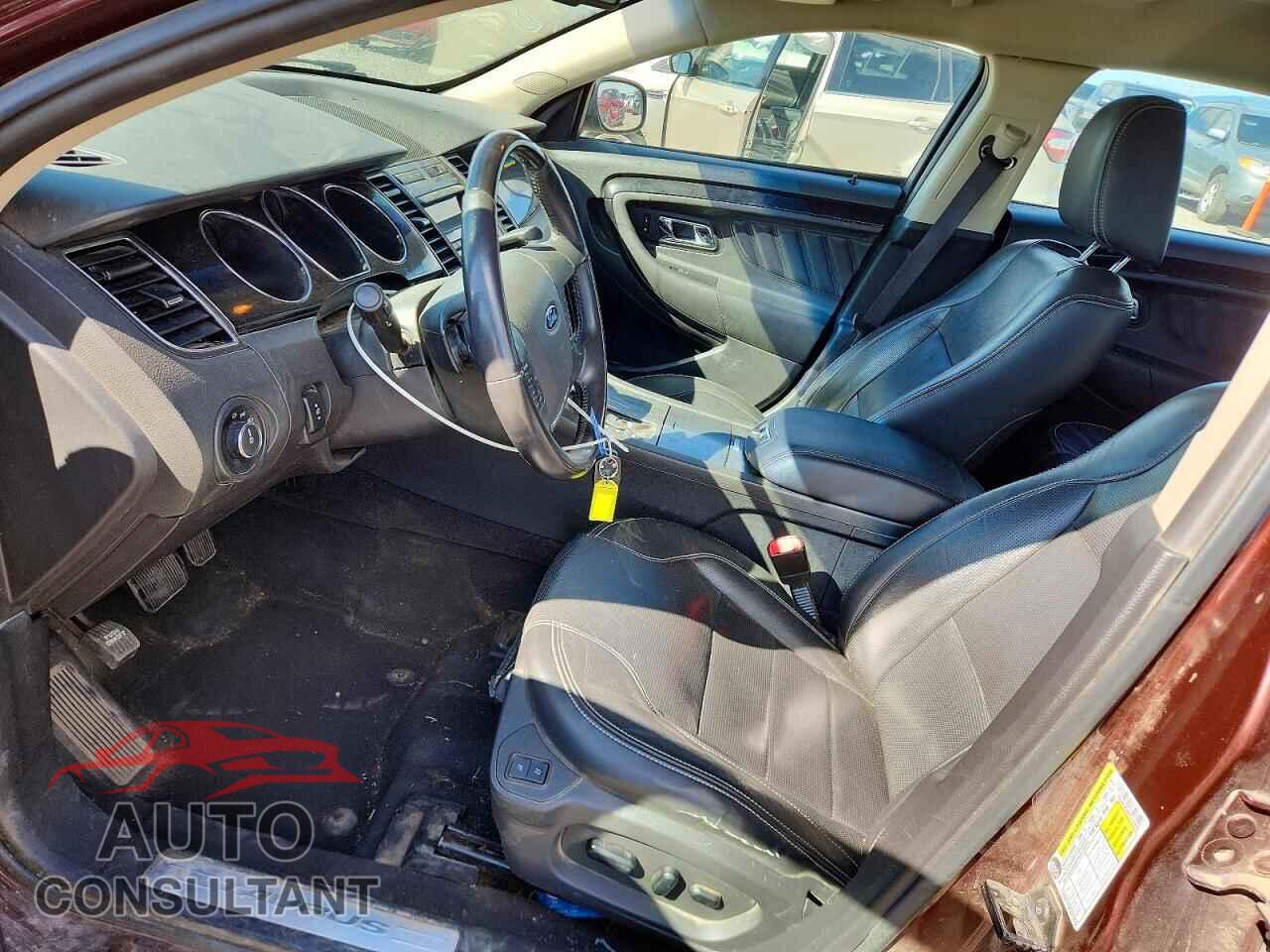 FORD TAURUS 2010 - 1FAHP2FW2AG143892