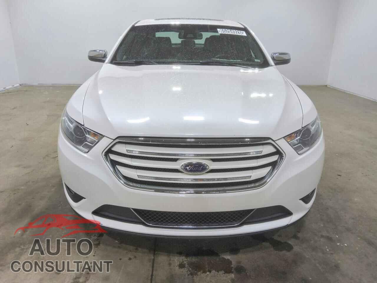 FORD TAURUS 2018 - 1FAHP2J85JG121071
