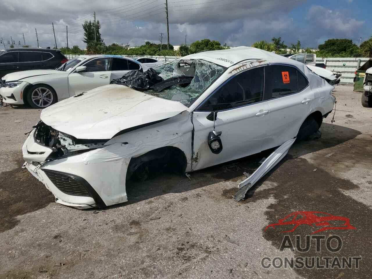 TOYOTA CAMRY 2021 - 4T1G11AK8MU609929